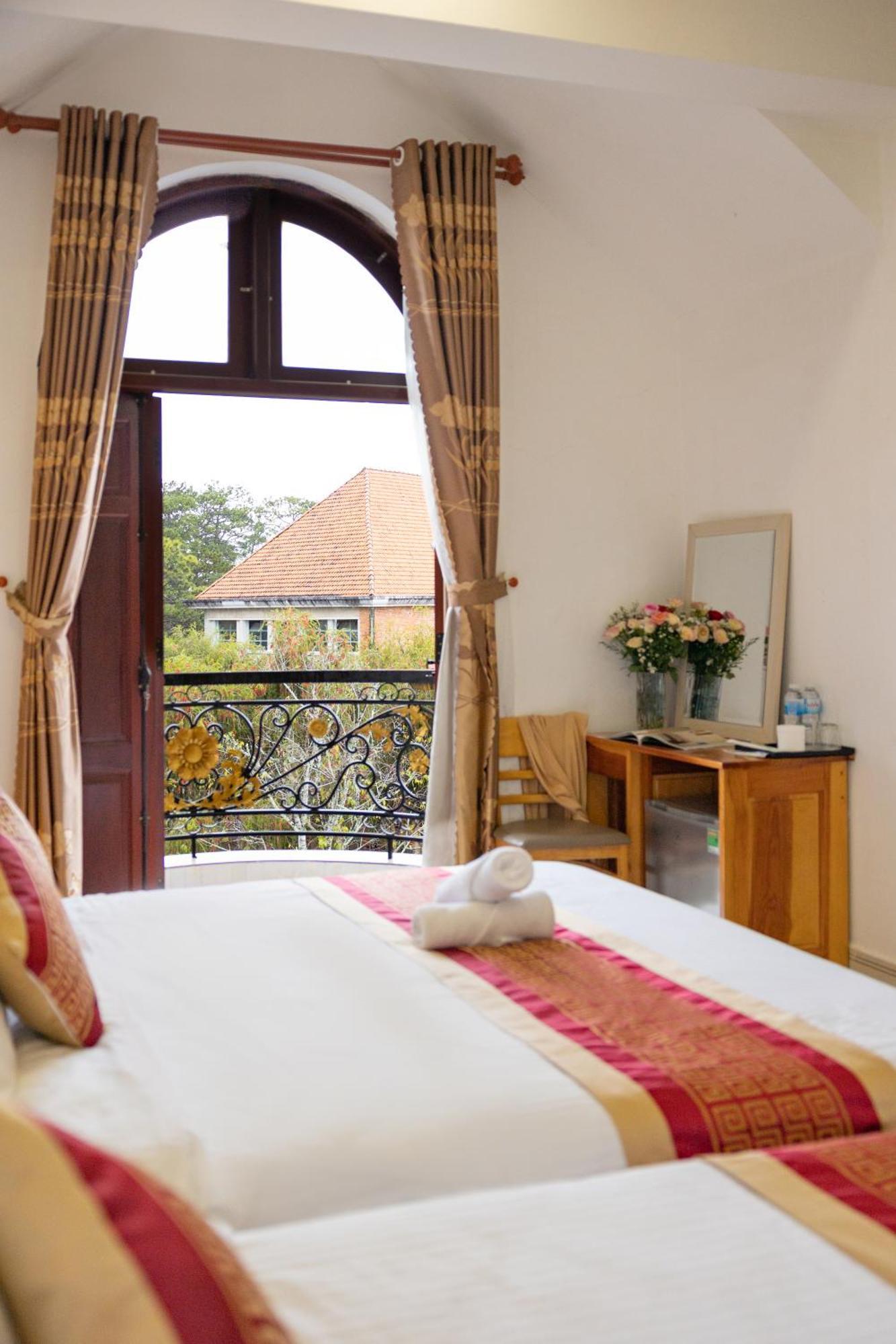 Hotel Xuan Truong Luxury Dalat Esterno foto
