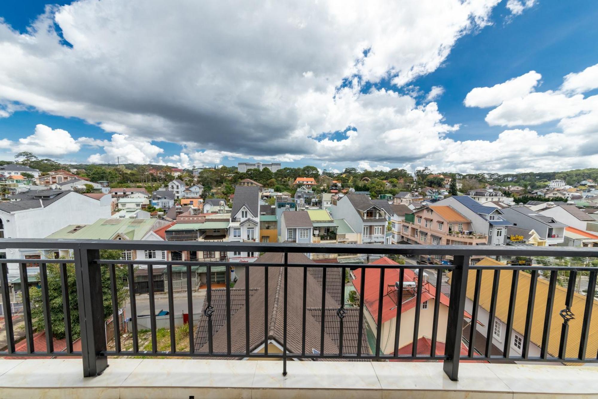 Hotel Xuan Truong Luxury Dalat Esterno foto