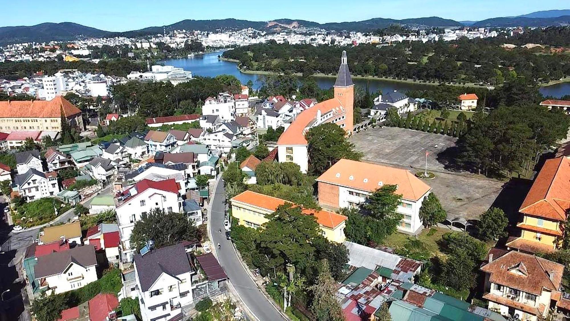 Hotel Xuan Truong Luxury Dalat Esterno foto