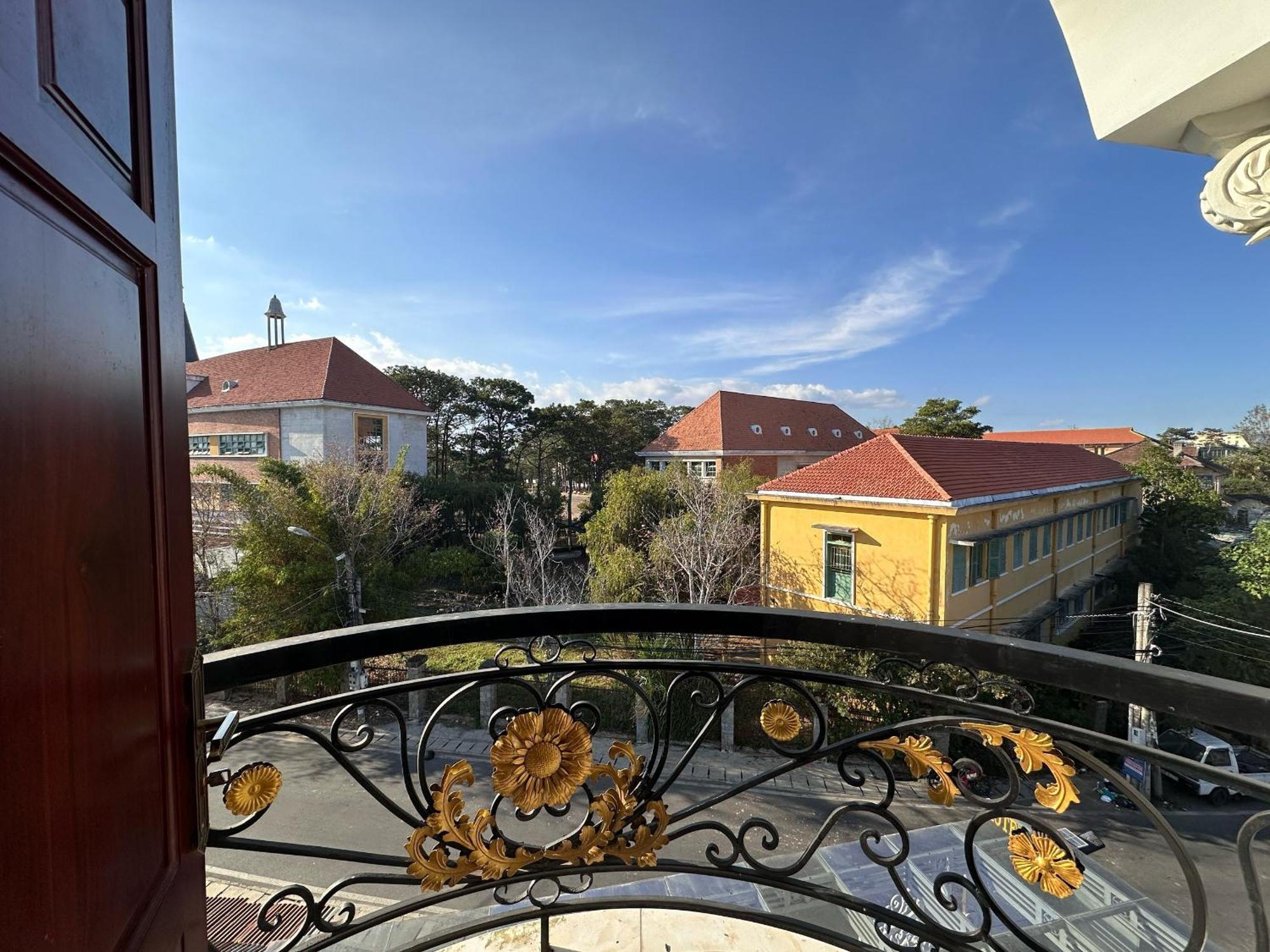 Hotel Xuan Truong Luxury Dalat Esterno foto